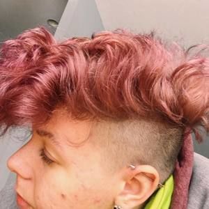 Meet your Posher, Esther